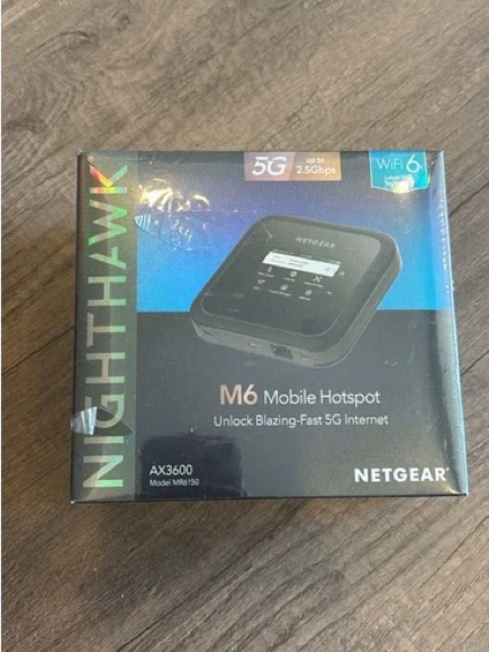 NETGEAR Nighthawk M6 (Black) 5G Mobile Hotspot